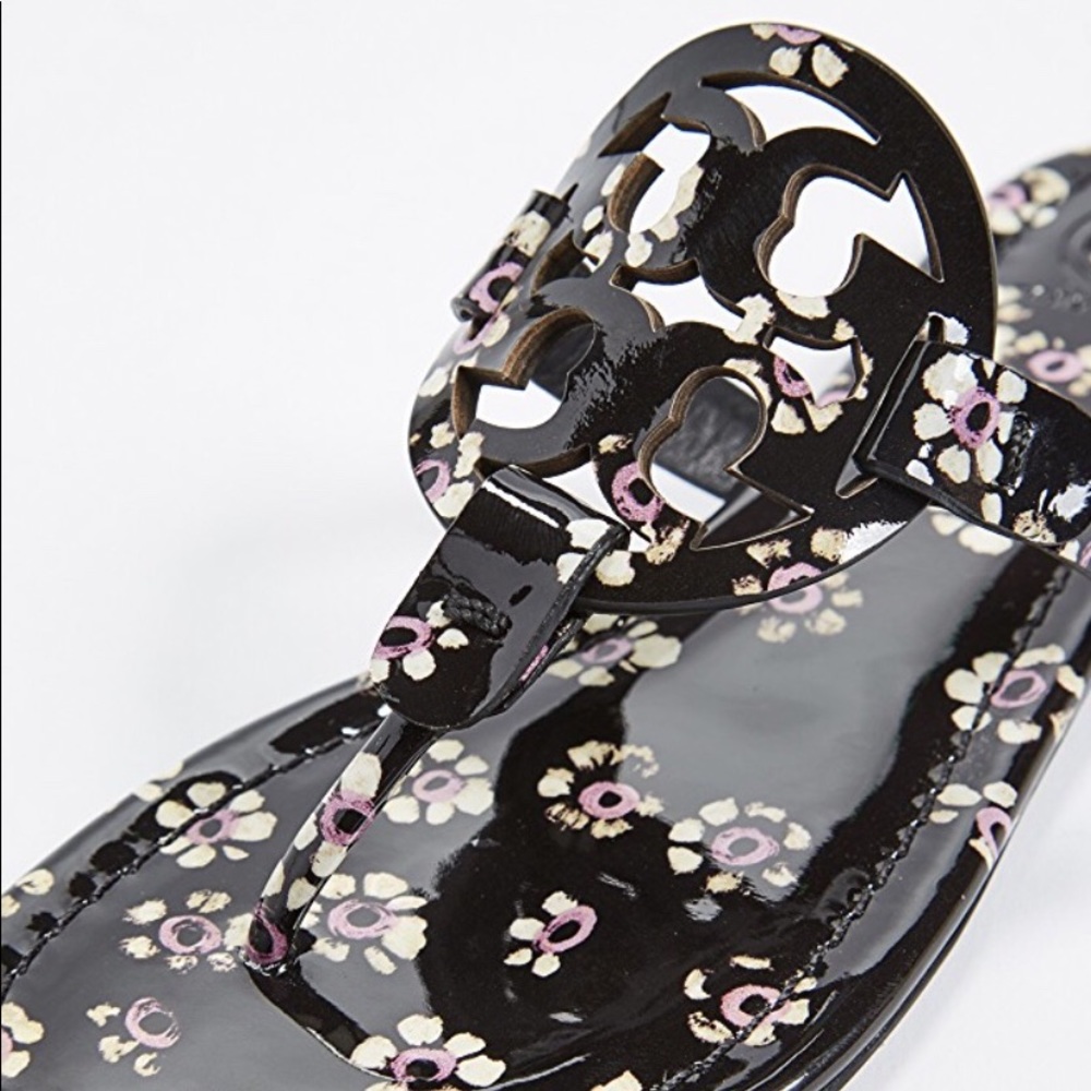 🎉 HP 🎉🆕 Tory Burch Miller Stamped Floral Sandal - Picture 2 of 10